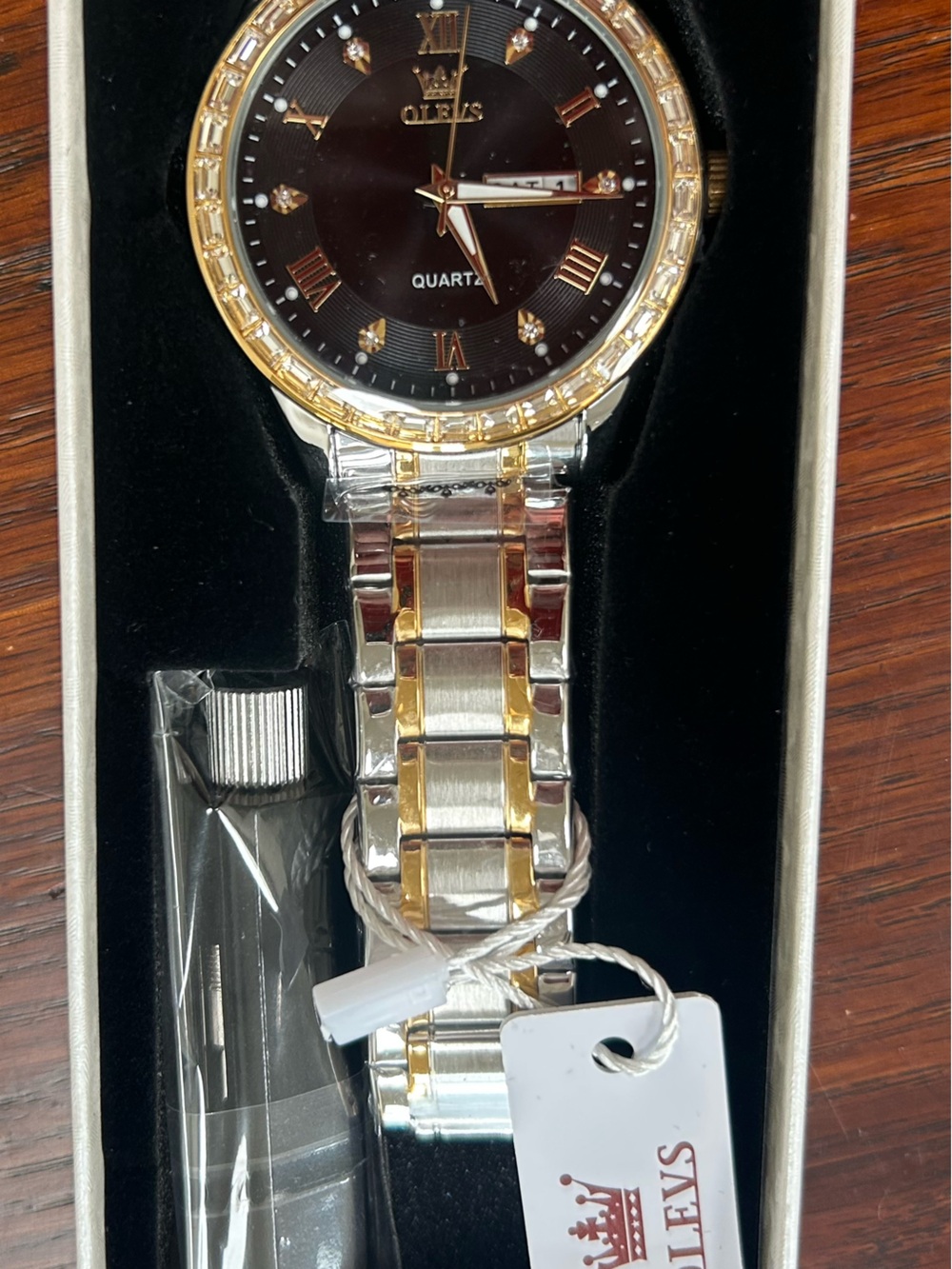 OLEVS Two-Tone Gold and Silver Men's Quartz Watch with Black Dial
